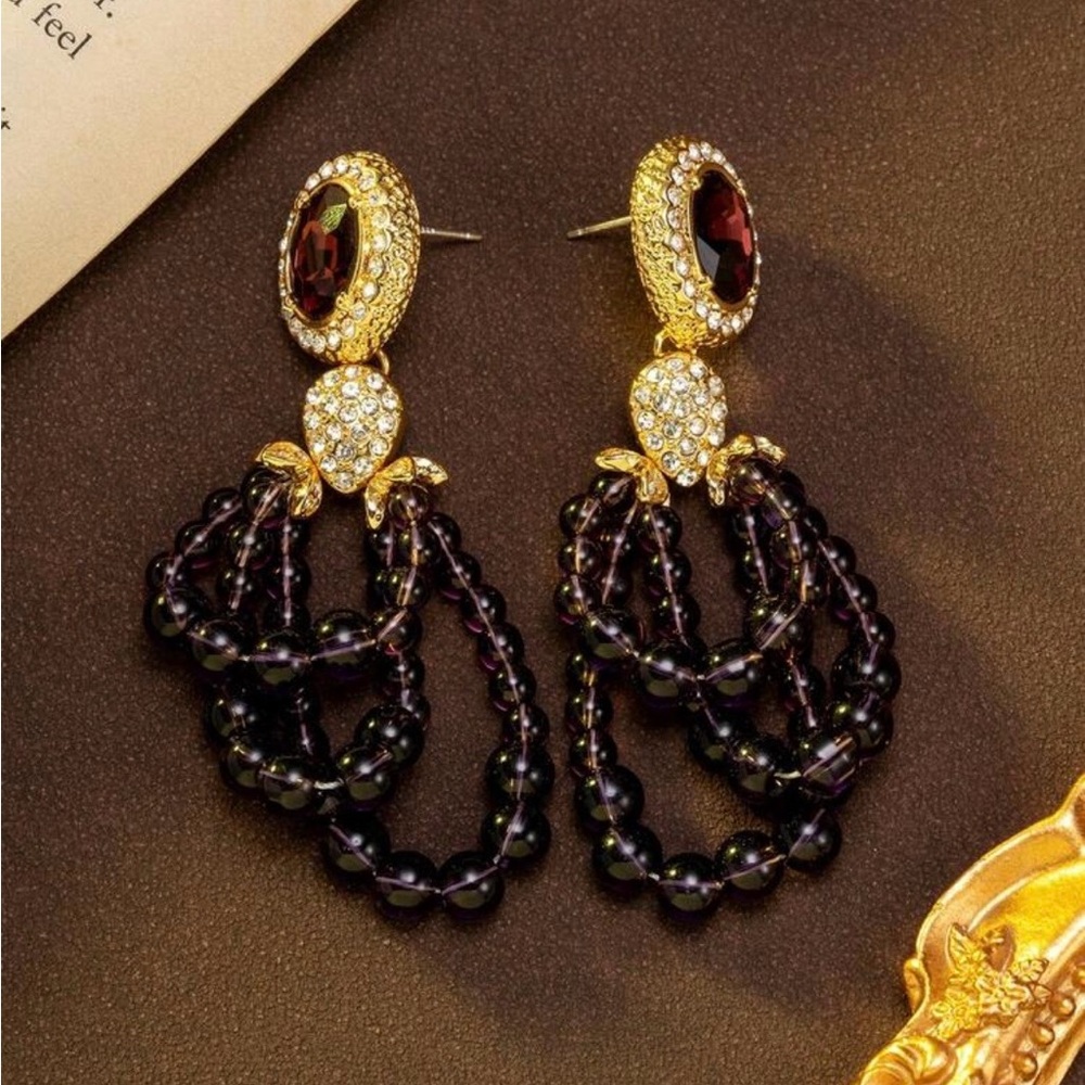 Elegant Gold and Black Beaded Earrings
